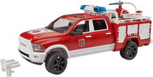 Carica l'immagine nel visualizzatore di Gallery, BRUDER RAM 2500 Power Wagon pompieri con luci e suono 02544
