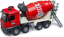 Carica l'immagine nel visualizzatore di Gallery, BRUDER MB Arocs camion betoniera 03655
