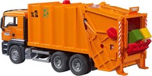 Carica l'immagine nel visualizzatore di Gallery, BRUDER MAN TGS camion trasporto rifiuti arancione 03760
