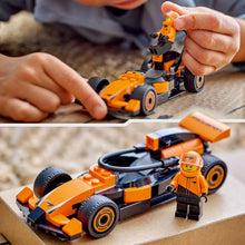 Carica l'immagine nel visualizzatore di Gallery, LEGO CITY Pilota e monoposto McLaren F1 60442
