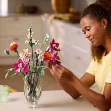 Carica l'immagine nel visualizzatore di Gallery, LEGO BOTANICAL Bouquet di fiori rosa 10342
