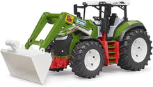 Carica l&#39;immagine nel visualizzatore di Gallery, BRUDER ROADMAX trattore con benna 03451
