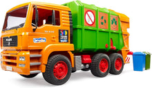 Carica l'immagine nel visualizzatore di Gallery, MAN TGA camion della spazzatura - Ed. 50 anni BRUDER 01056
