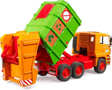 Carica l'immagine nel visualizzatore di Gallery, MAN TGA camion della spazzatura - Ed. 50 anni BRUDER 01056
