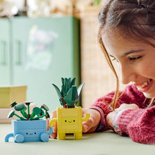 Carica l'immagine nel visualizzatore di Gallery, LEGO BOTANICALS Piantine felici 10349
