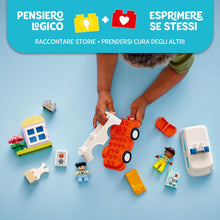Carica l&#39;immagine nel visualizzatore di Gallery, LEGO DUPLO Ambulanza e autista 10447
