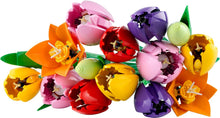 Carica l'immagine nel visualizzatore di Gallery, LEGO BOTANICALS Bouquet di tulipani 11501
