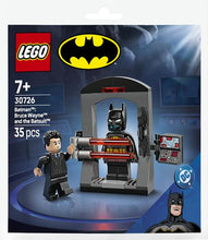 Carica l'immagine nel visualizzatore di Gallery, LEGO POLYBAG Batman - Bruce Wayne e la Bat-tuta 30726
