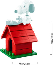 Carica l'immagine nel visualizzatore di Gallery, LEGO IDEAS Peanuts: la cuccia di Snoopy 21368
