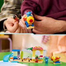 Carica l'immagine nel visualizzatore di Gallery, LEGO DISNEY Divertimento in spiaggia con Lilo e Stitch 43280
