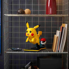 Carica l'immagine nel visualizzatore di Gallery, LEGO Pikachu e Poké Ball 72152
