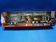 Carica l'immagine nel visualizzatore di Gallery, CAMION Bisarca - Freightliner Classic XL. NewRay Scala1:32 .  Nuovo sigillato
