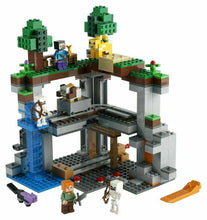 Carica l&#39;immagine nel visualizzatore di Gallery, LEGO MINECRAFT La Prima Avventura 21169
