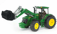 Carica l'immagine nel visualizzatore di Gallery, BRUDER Trattore John Deere 7930 con benna 03051
