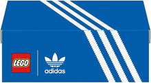 Carica l'immagine nel visualizzatore di Gallery, LEGO Adidas Originals Superstar 10282

