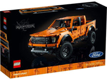 Carica l&#39;immagine nel visualizzatore di Gallery, LEGO TECHNIC Ford F-150 Raptor 42126

