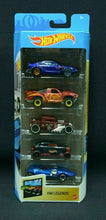 Carica l'immagine nel visualizzatore di Gallery, HOT WHEELS Confezione da 5 pezzi HW LEGENDS GTN38
