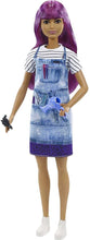 Carica l&#39;immagine nel visualizzatore di Gallery, BARBIE Carriera: Parrucchiera con Capelli Viola e Tanti Accessori GTW36
