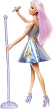 Carica l&#39;immagine nel visualizzatore di Gallery, BARBIE Carriera: Pop Star con Microfono, Bambola Capelli Rosa FXN98
