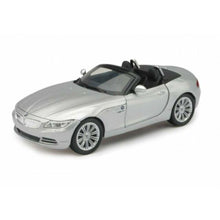 Carica l'immagine nel visualizzatore di Gallery, NEW RAY BMW Z4 Scala 1:24
