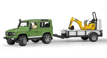 Carica l&#39;immagine nel visualizzatore di Gallery, Land Rover Defender c/rim.trasp. JCB Micro escavatore con figura BRUDER 02593
