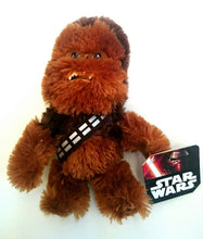 Carica l&#39;immagine nel visualizzatore di Gallery, PELUCHE Star Wars CHEWBACCA cm 18 Walt Disney
