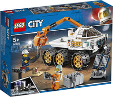 Carica l&#39;immagine nel visualizzatore di Gallery, LEGO CITY Prova di guida del Rover 60225

