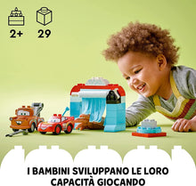 Carica l&#39;immagine nel visualizzatore di Gallery, LEGO DISNEY Divertimento all’autolavaggio con Saetta McQueen e Cricchetto 10996
