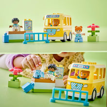 Carica l&#39;immagine nel visualizzatore di Gallery, LEGO DUPLO Lo scuolabus 10988
